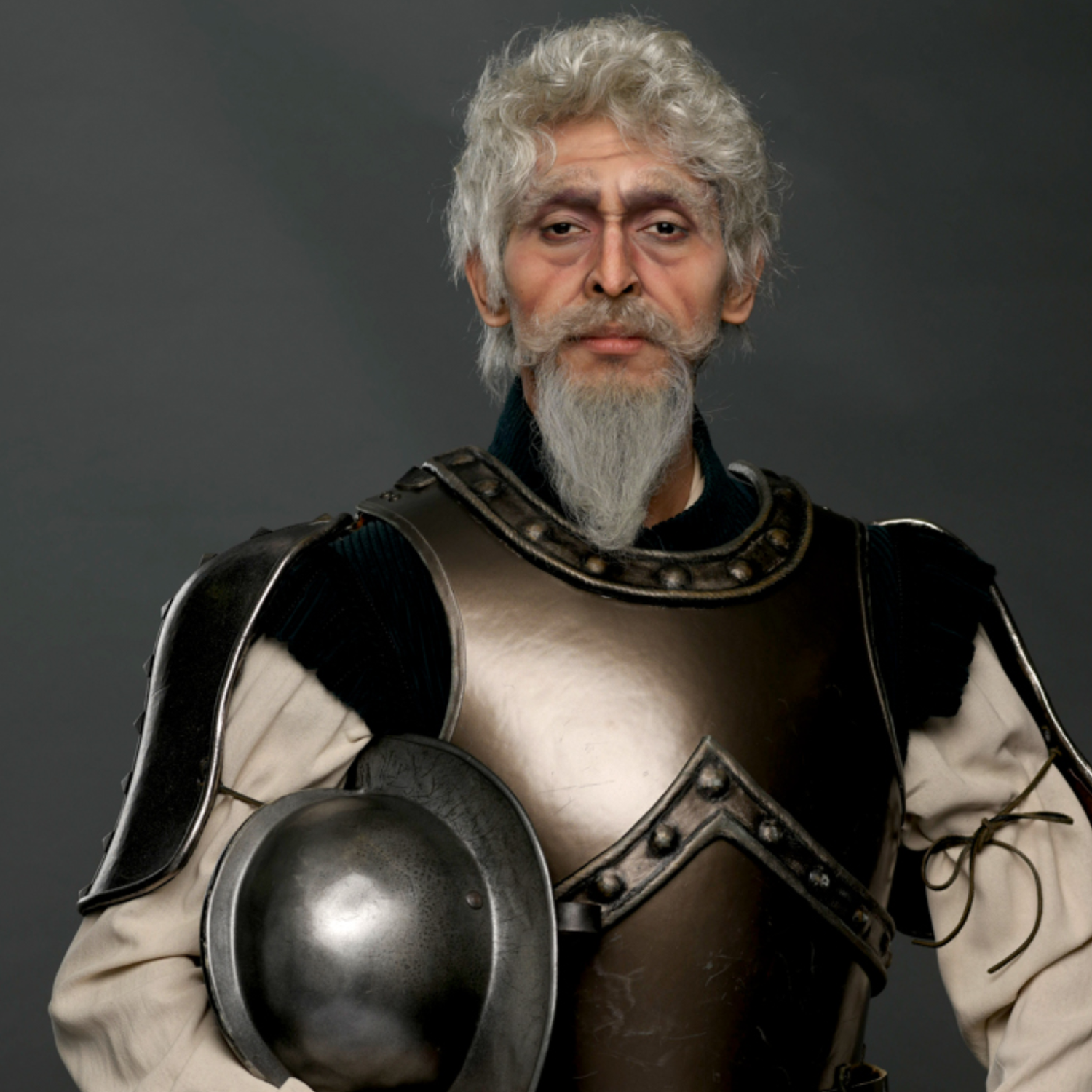 Costume & Make Up Shop